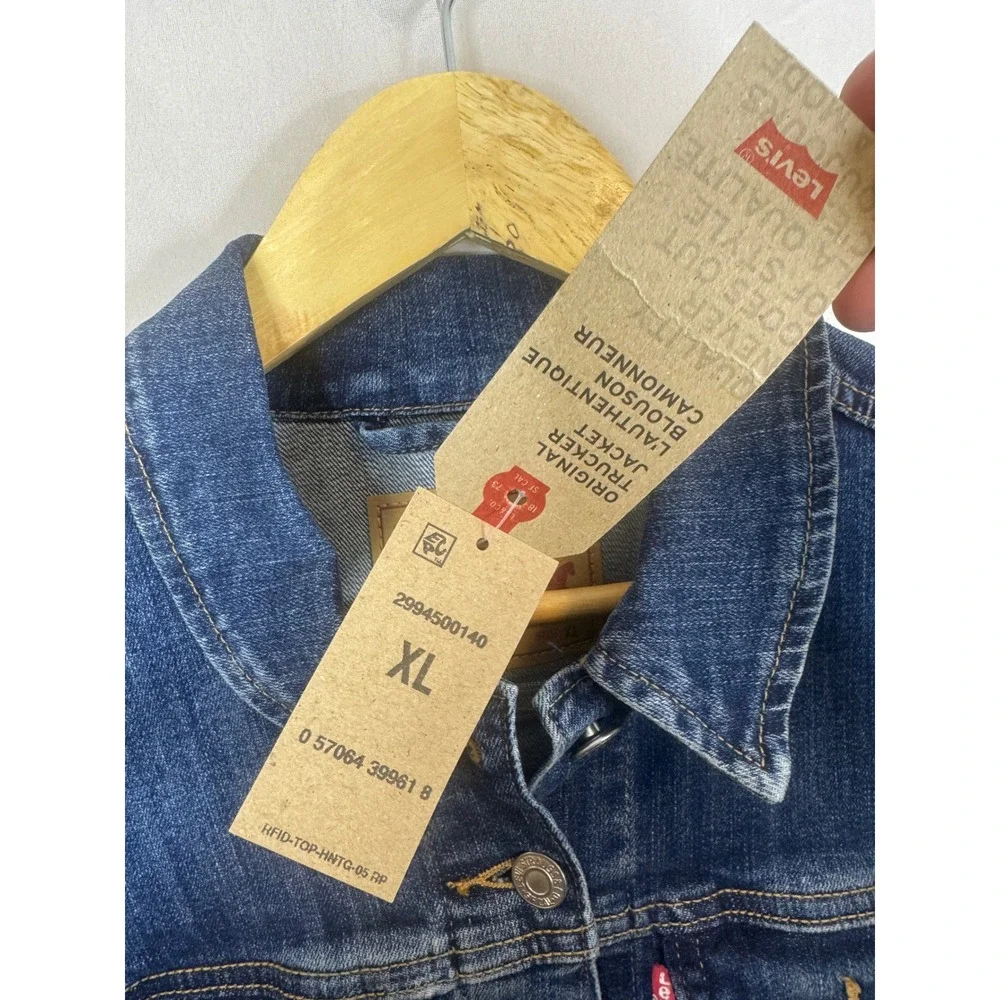 Levis Original Trucker Jacket Womens‎ XL Blue Denim Button Front 29945-0014 NWT